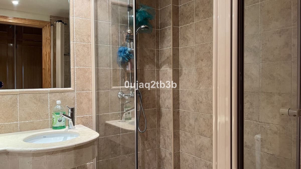 2 camera da letto Appartamento in vendita in New Golden Mile con piscina garage - 350.000 € (Rif: 10147394)