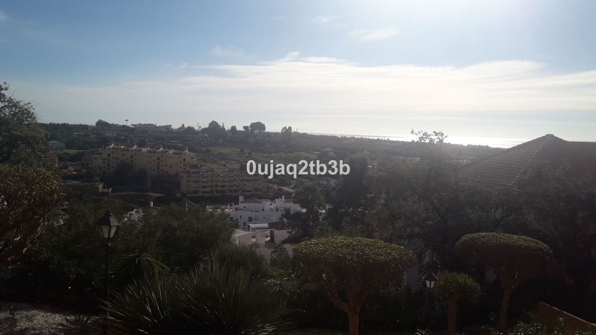 2 camera da letto Appartamento in vendita in New Golden Mile con piscina garage - 350.000 € (Rif: 10147394)