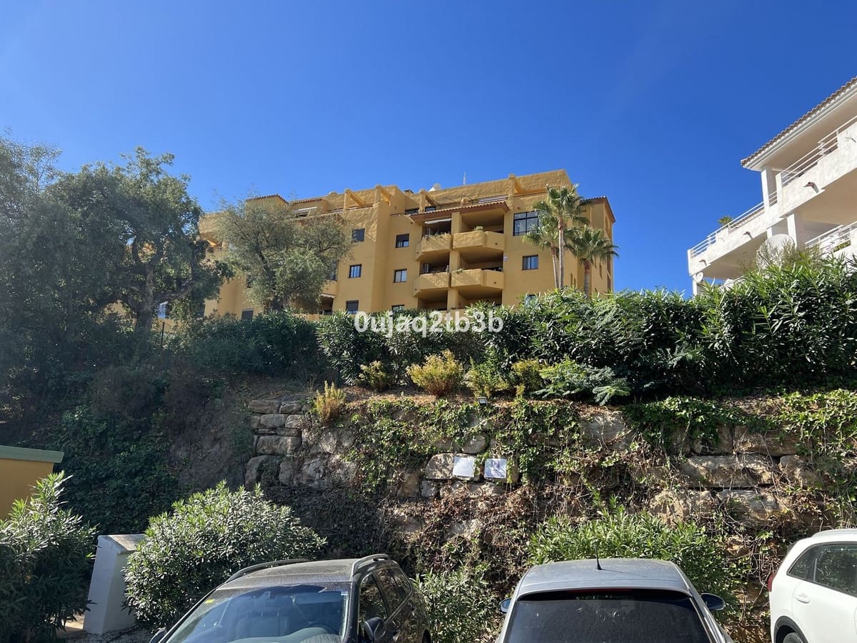 2 camera da letto Appartamento in vendita in New Golden Mile con piscina garage - 350.000 € (Rif: 10147394)