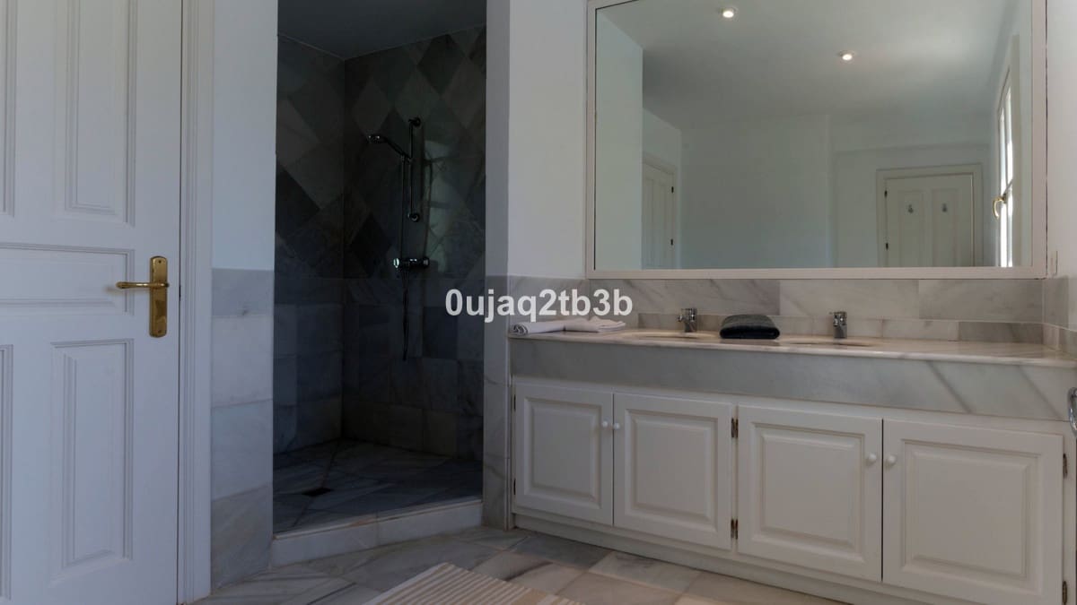 6 sypialnia Willa na sprzedaż w Guadalmina z basenem garażem - 4 900 000 € (Ref: 5035245)