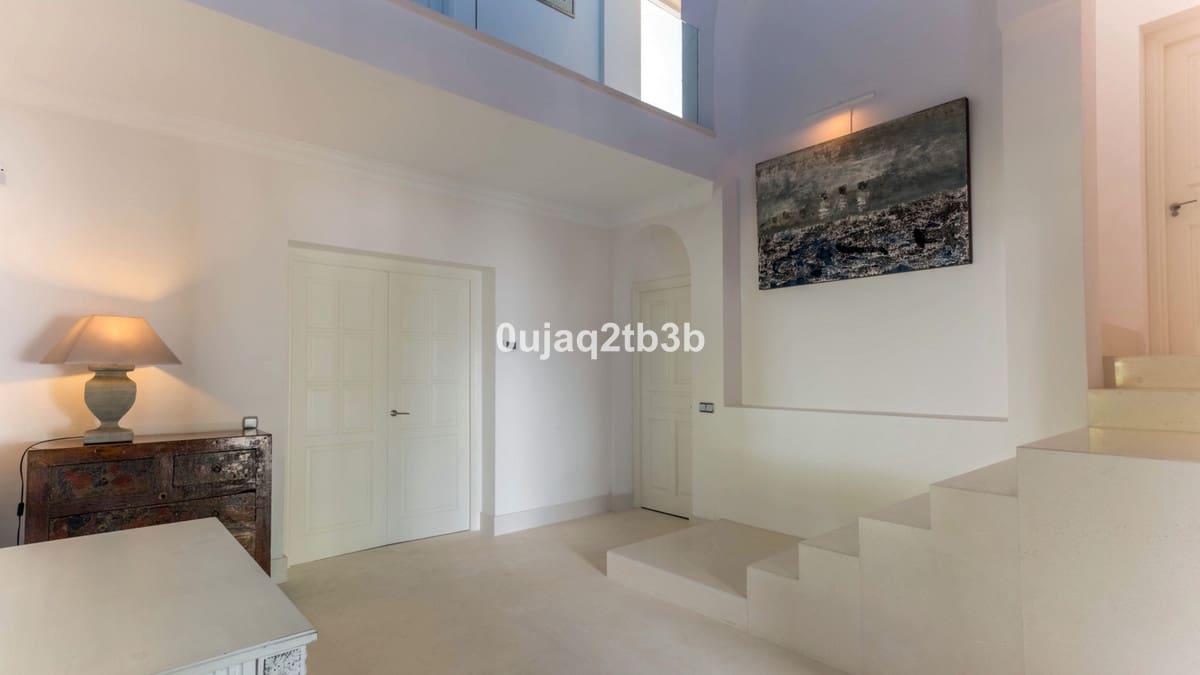 Chalet de 6 habitaciones en Guadalmina en venta con piscina garaje - 4.900.000 € (Ref: 5035245)