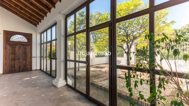 6 Zimmer Villa zu verkaufen in Guadalmina Baja, Marbella mit Pool Garage - 4.900.000 € (Ref: 5035245)