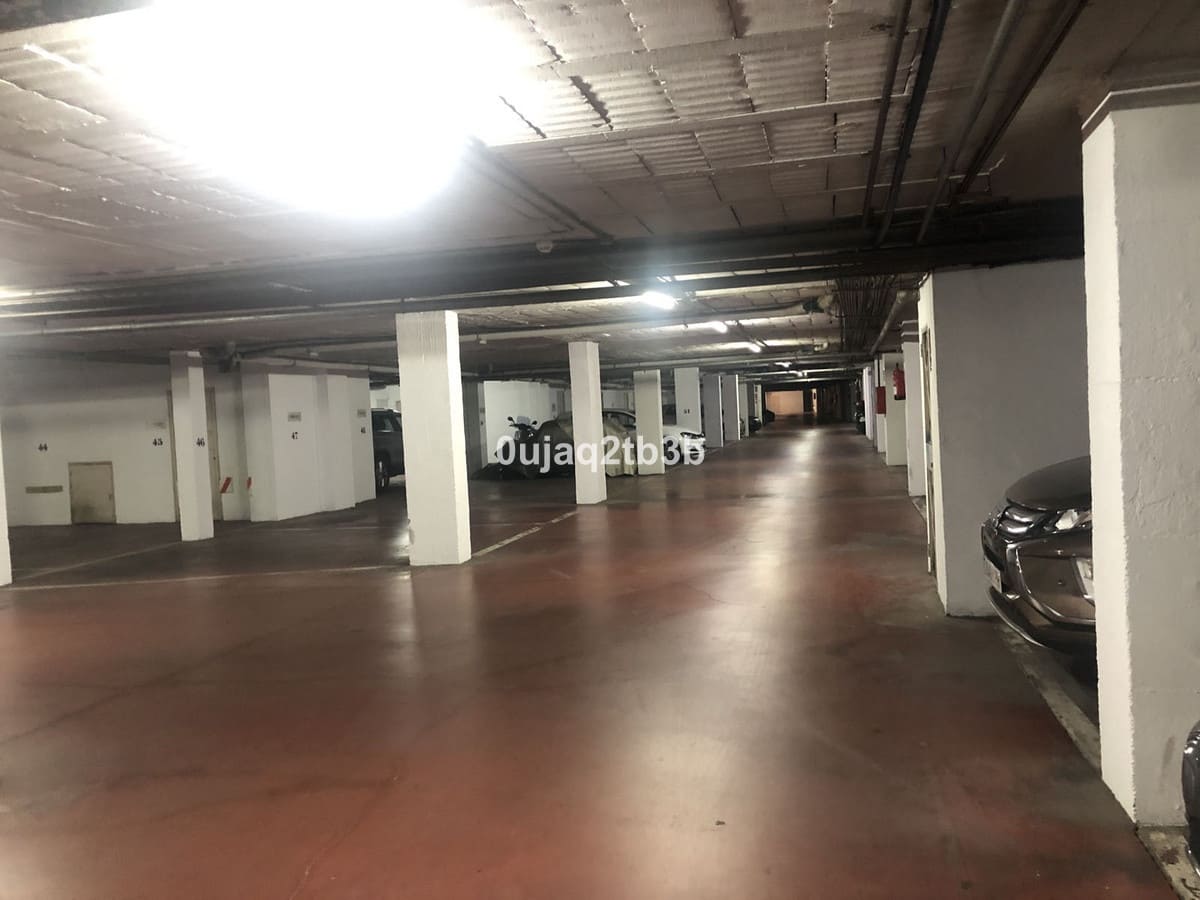 4 soveværelse Penthouse til salg i Marbella med garage - € 875.000 (Ref: 6452037)