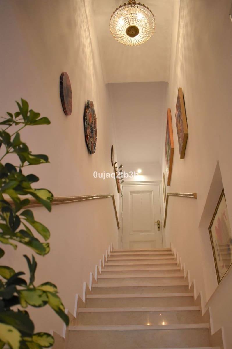 2 slaapkamer Huis te koop in Nueva Andalucia met zwembad - € 550.000 (Ref: 8482279)