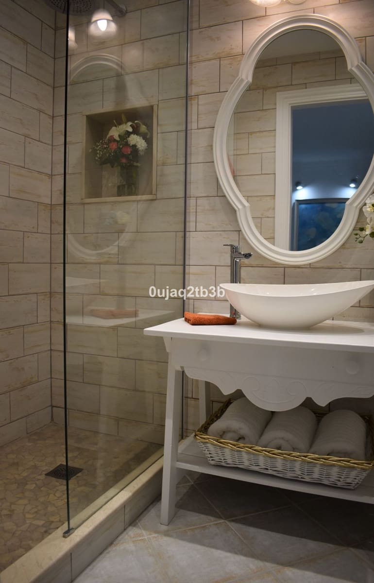 2 slaapkamer Huis te koop in Nueva Andalucia met zwembad - € 550.000 (Ref: 8482279)