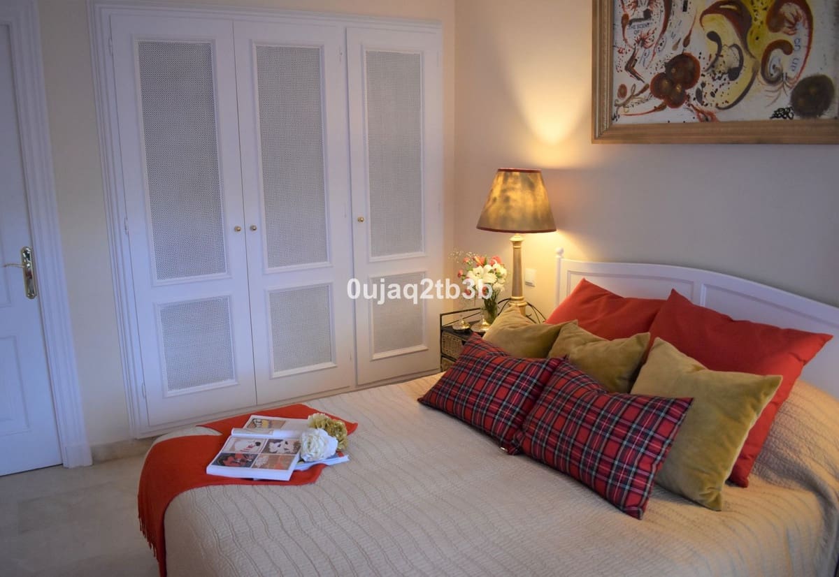 2 slaapkamer Huis te koop in Nueva Andalucia met zwembad - € 550.000 (Ref: 8482279)