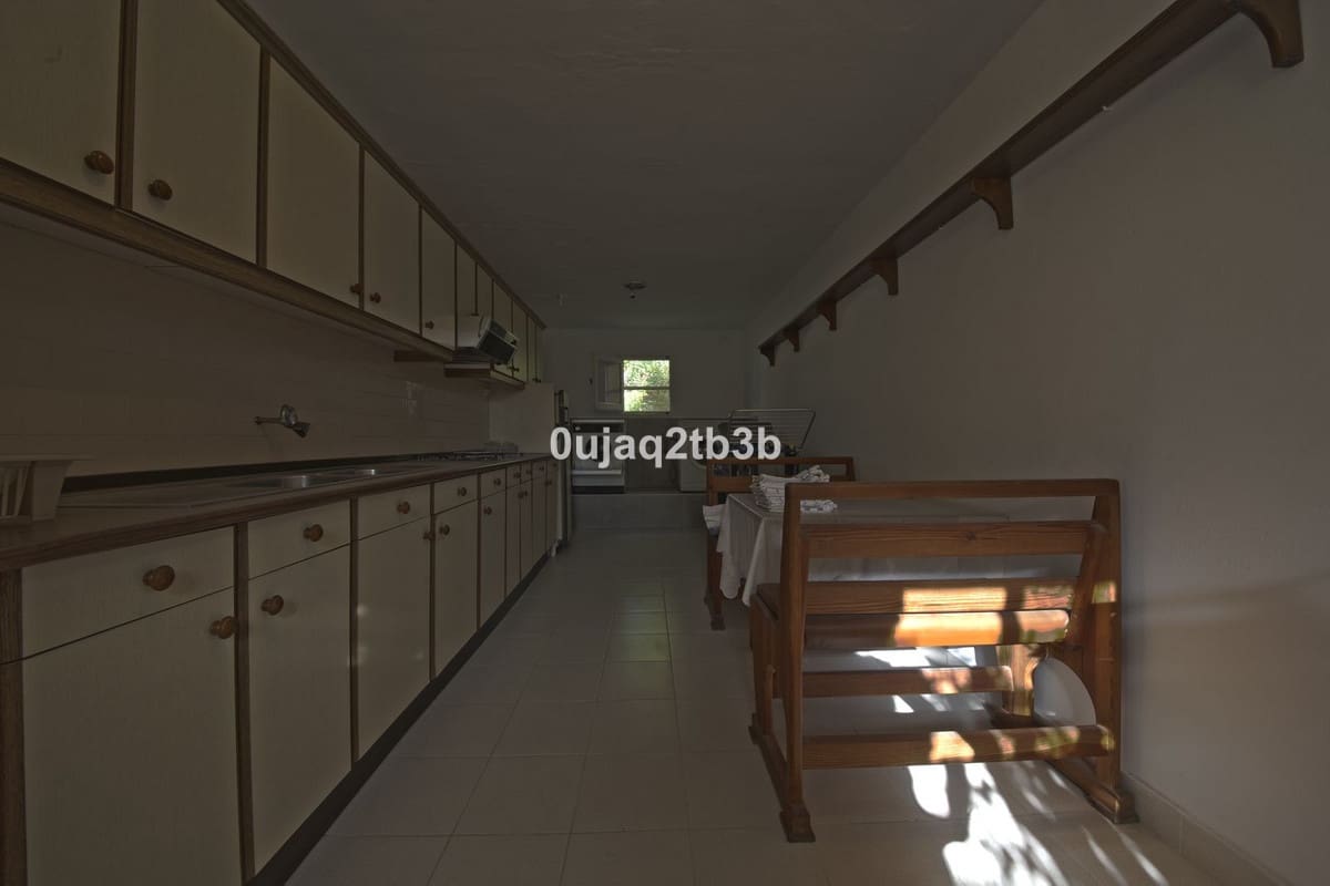 6 soveværelse Finca/Landehus til salg i Mijas med swimmingpool garage - € 1.600.000 (Ref: 8482282)