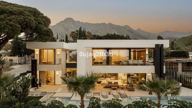 4 bedroom Villa for sale in Marbella with pool - € 4,500,000 (Ref: 8510809)