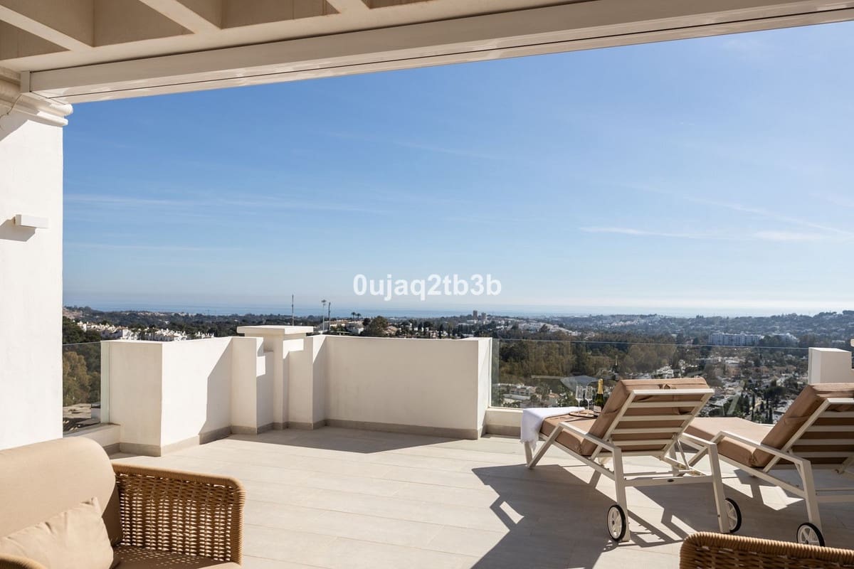 2 bedroom Apartment for sale in Nueva Andalucia with pool garage - € 1,595,000 (Ref: 8520979)