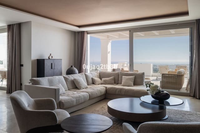 2 bedroom Apartment for sale in Nueva Andalucia, Marbella with pool garage - € 1,595,000 (Ref: 8520979)