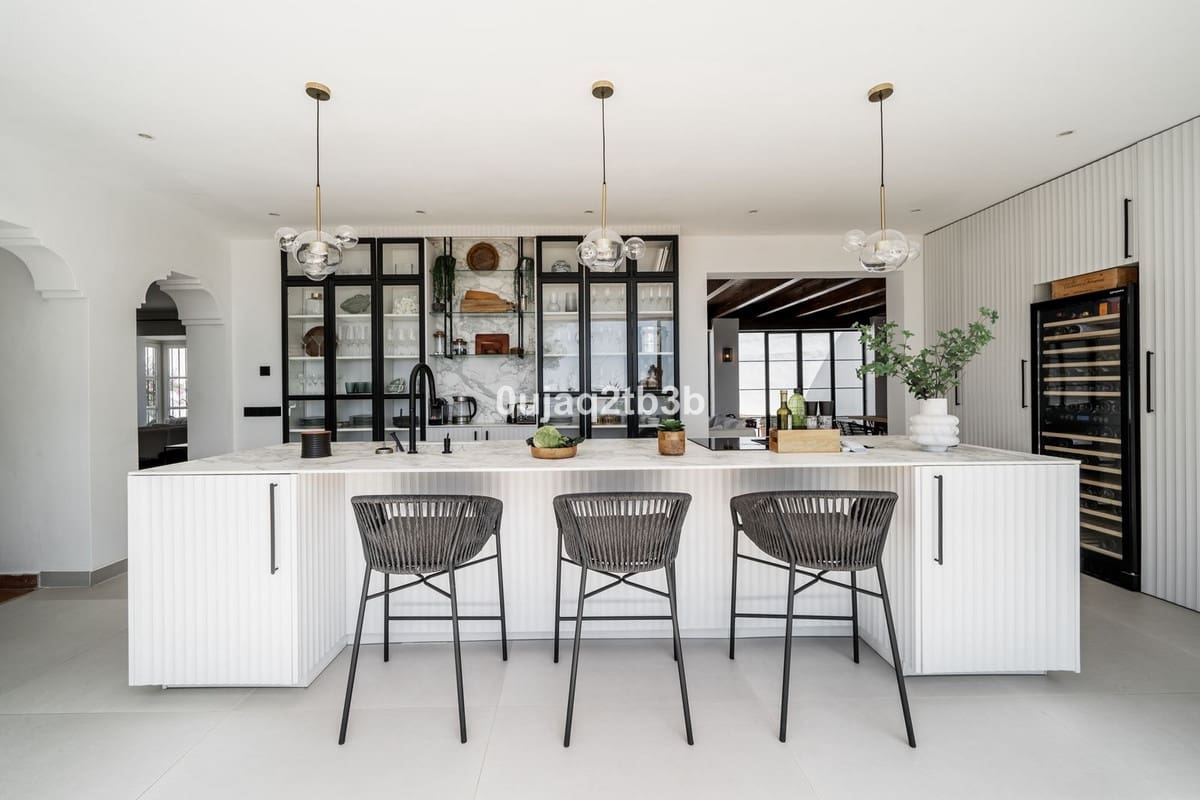 4 soverom Villa til salgs i La Heredia med svømmebasseng - € 2 250 000 (Ref: 8520980)