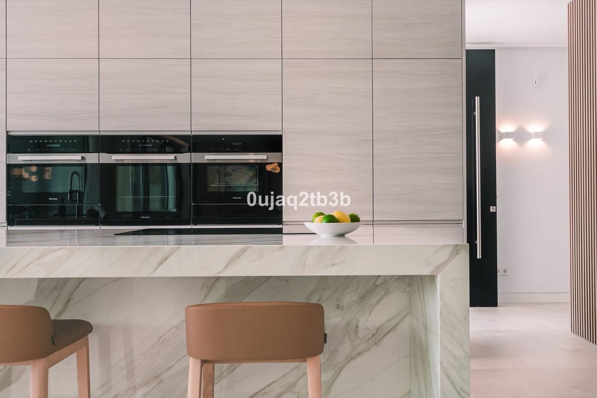 5 bedroom Villa for sale in Nueva Andalucia with pool garage - € 4,995,000 (Ref: 8520981)