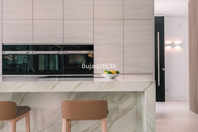 5 bedroom Villa for sale in Nueva Andalucia, Marbella with pool garage - € 4,995,000 (Ref: 8520981)