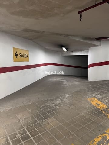 1 slaapkamer Commercieel te koop in Marbella - € 35.000 (Ref: 8611372)