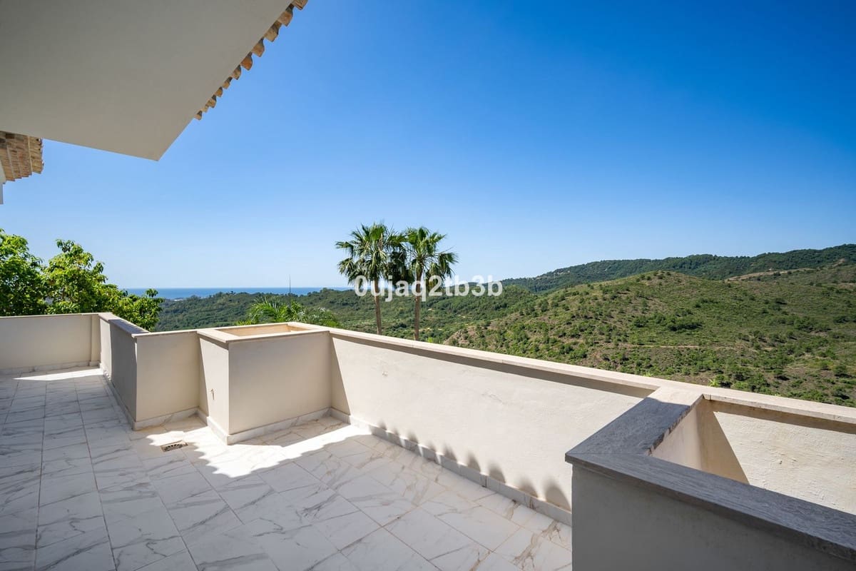 7 bedroom Villa for sale in Benahavis with pool garage - € 2,475,000 (Ref: 8676568)