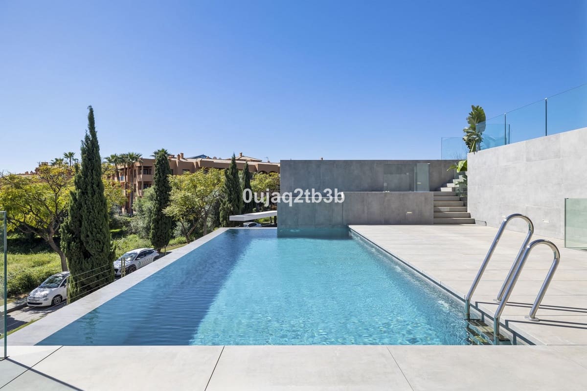 5 bedroom Villa for sale in Los Flamingos with pool garage - € 4,300,000 (Ref: 8686670)