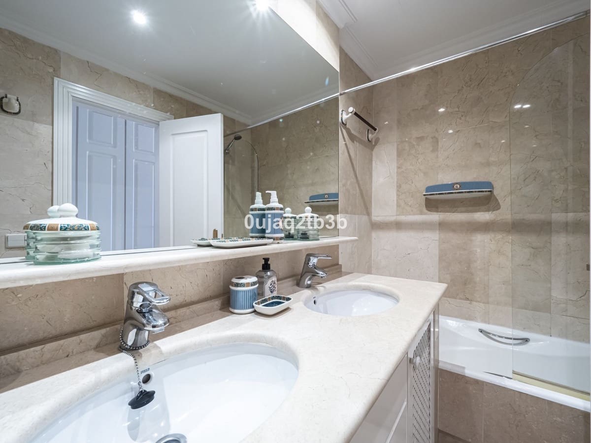 2 bedroom Apartment for sale in Puerto Banus with pool garage - € 1,575,000 (Ref: 8689920)