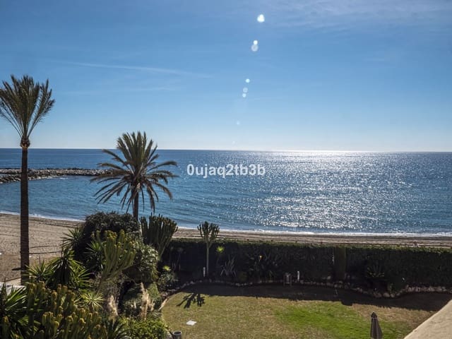 2 sypialnia Apartament na sprzedaż w Puerto Banus, Marbella z basenem garażem - 1 575 000 € (Ref: 8689920)