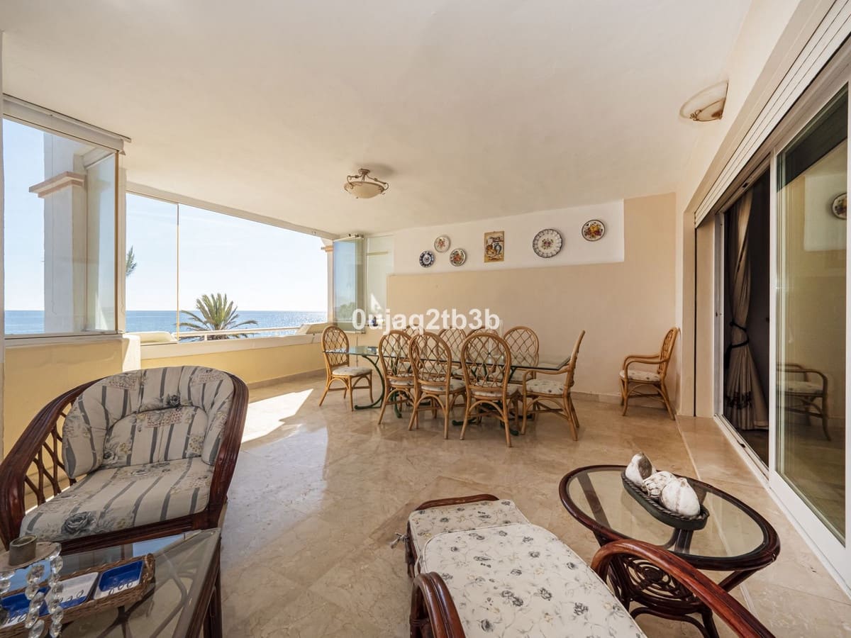 2 bedroom Apartment for sale in Puerto Banus with pool garage - € 1,575,000 (Ref: 8689920)