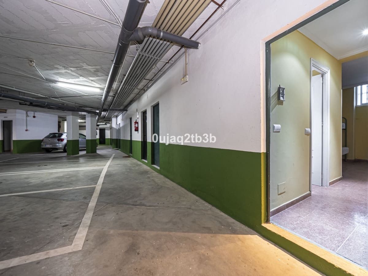 2 bedroom Apartment for sale in Puerto Banus with pool garage - € 1,575,000 (Ref: 8689920)