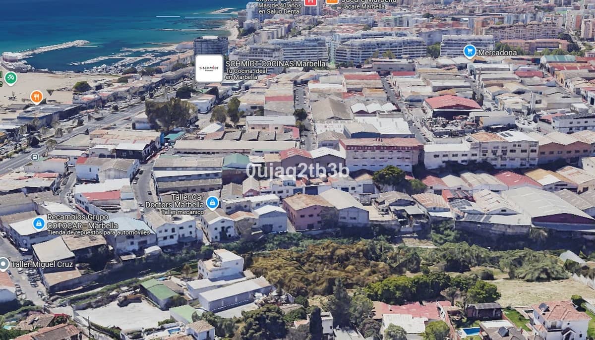 8 slaapkamer Commercieel te koop in Marbella met garage - € 5.800.000 (Ref: 8989254)