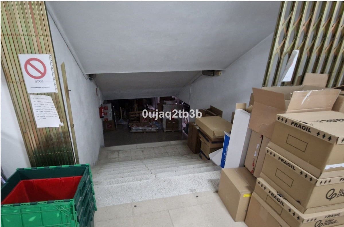 8 slaapkamer Commercieel te koop in Marbella met garage - € 5.800.000 (Ref: 8989254)