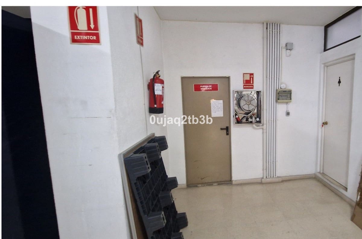 8 slaapkamer Commercieel te koop in Marbella met garage - € 5.800.000 (Ref: 8989254)