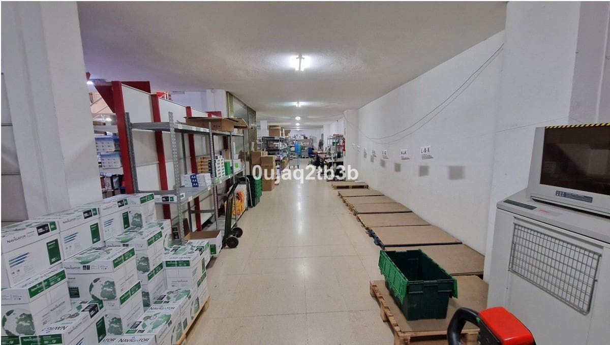 8 slaapkamer Commercieel te koop in Marbella met garage - € 5.800.000 (Ref: 8989254)