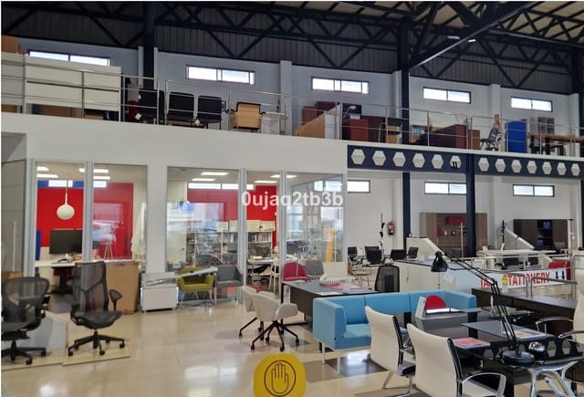 8 soverom Kommersiell til salgs i Marbella med garasje - € 5 800 000 (Ref: 8989254)