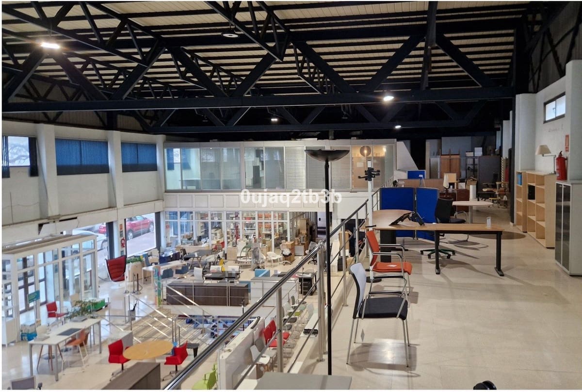 8 slaapkamer Commercieel te koop in Marbella met garage - € 5.800.000 (Ref: 8989254)