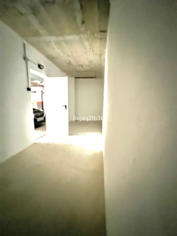 1 makuuhuone Kaupallinen vuokrattavana paikassa San Pedro de Alcantara, Marbella mukana 
autotalli - 350 € (Ref: 9187856)