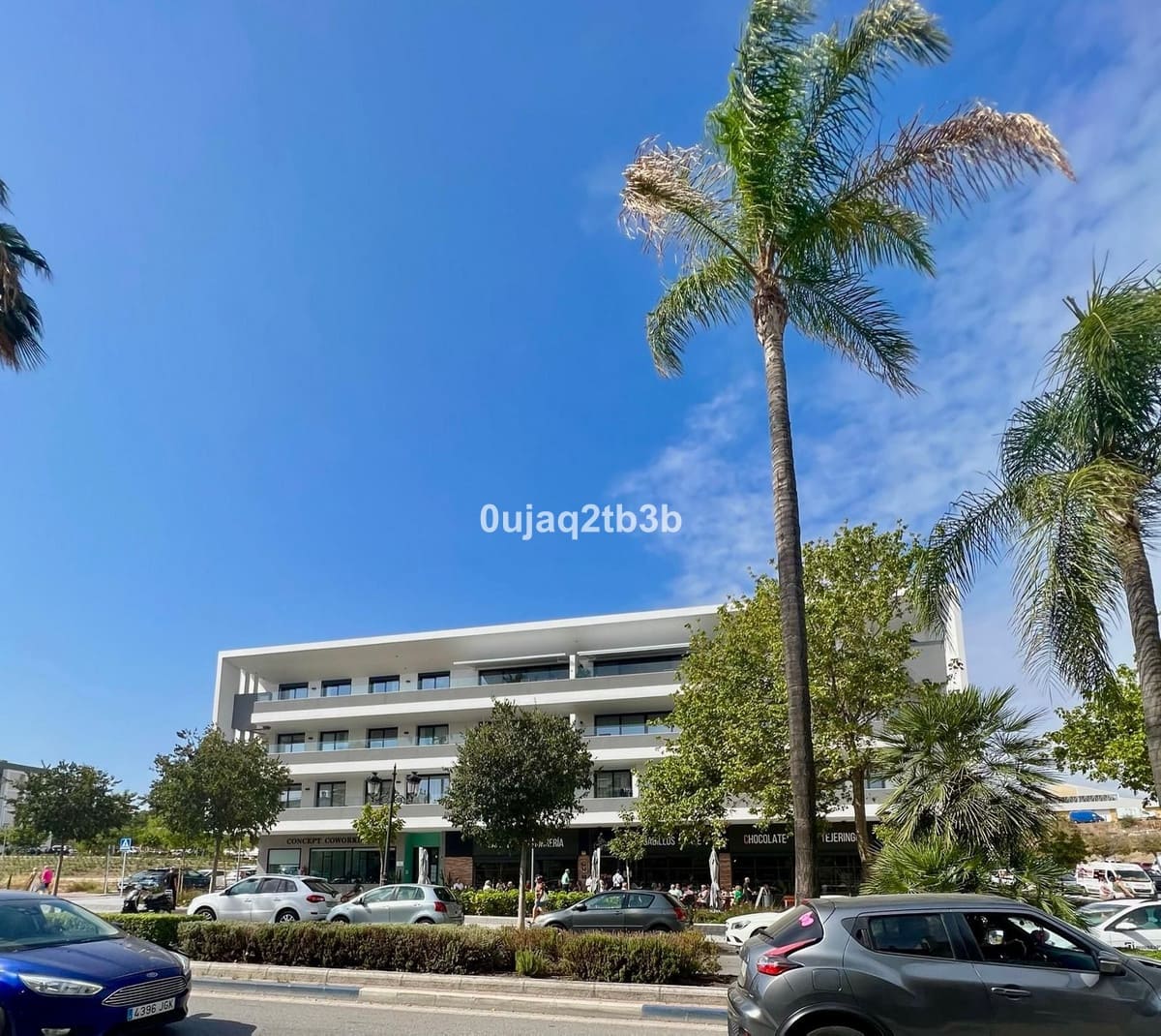 1 makuuhuone Kaupallinen vuokrattavana paikassa San Pedro de Alcantara mukana 
autotalli - 350 € (Ref: 9187856)