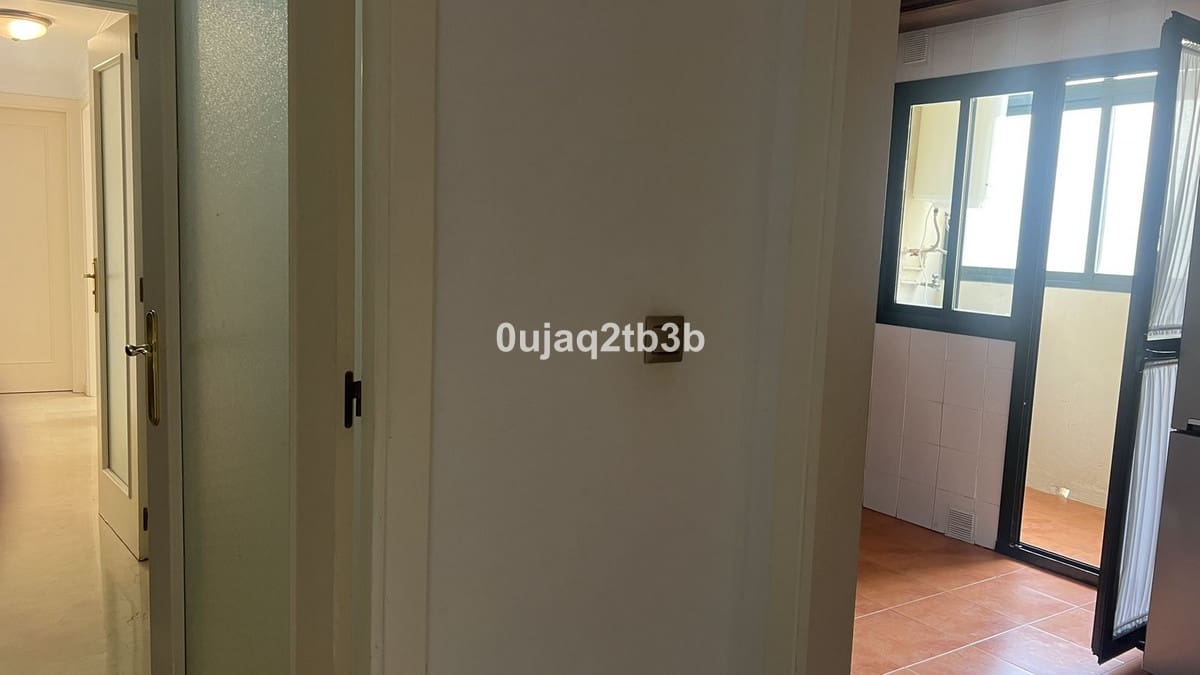 3 bedroom Apartment for sale in Estepona with pool - € 477,000 (Ref: 9245748)