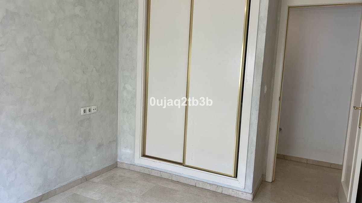 3 bedroom Apartment for sale in Estepona with pool - € 477,000 (Ref: 9245748)