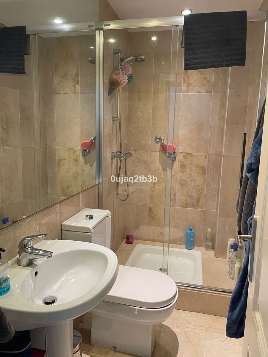 2 bedroom Apartment for rent in La Quinta with pool - € 1,900 (Ref: 9270601)