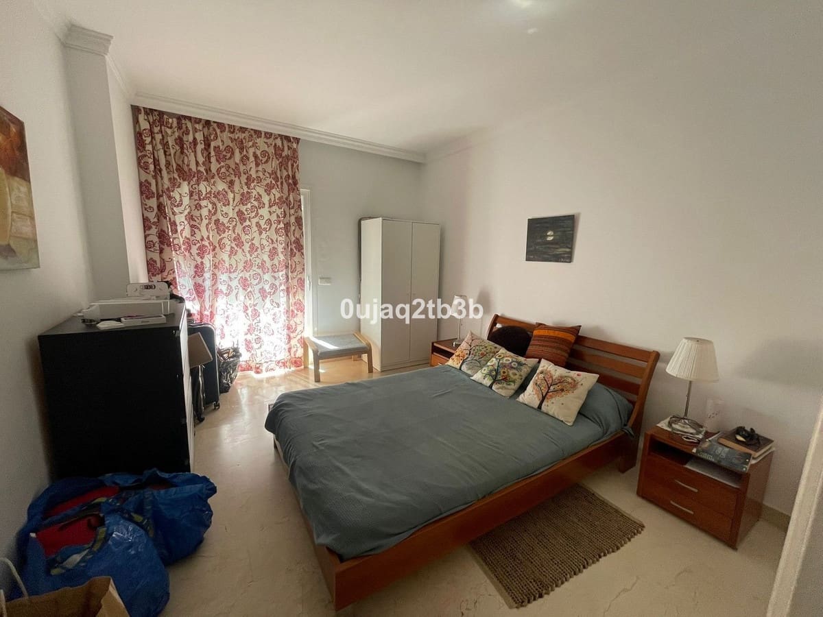 2 bedroom Apartment for rent in La Quinta with pool - € 1,900 (Ref: 9270601)