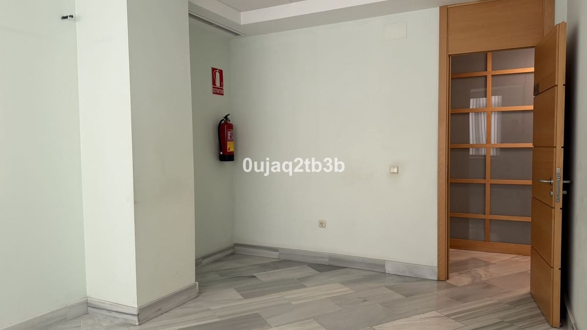 10 soverom Kontor til salgs i Marbella - € 2 450 000 (Ref: 9296083)