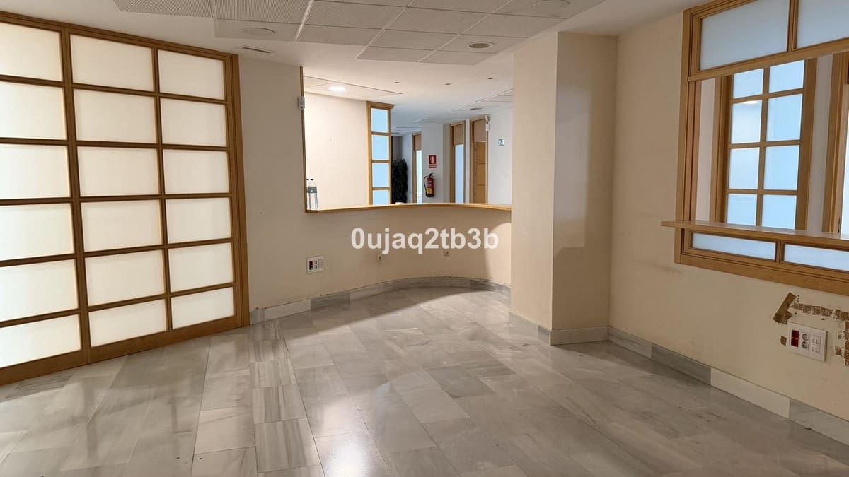 10 soverom Kontor til salgs i Marbella - € 2 450 000 (Ref: 9296083)