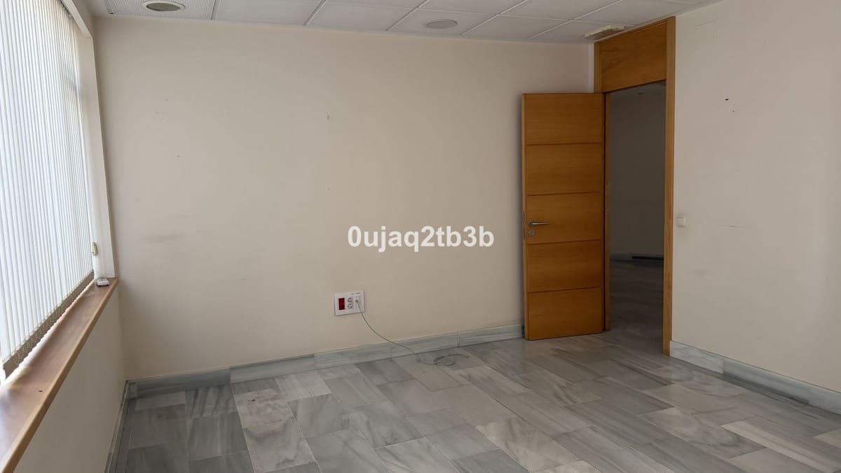 10 soverom Kontor til salgs i Marbella - € 2 450 000 (Ref: 9296083)