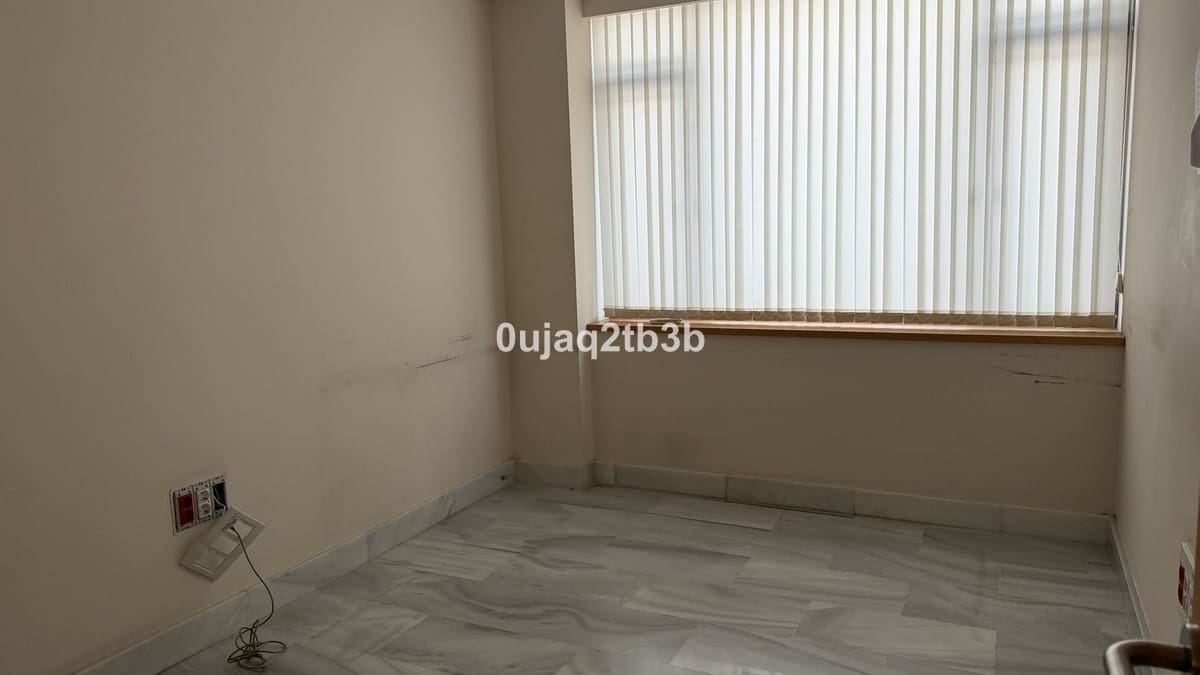 10 soverom Kontor til salgs i Marbella - € 2 450 000 (Ref: 9296083)