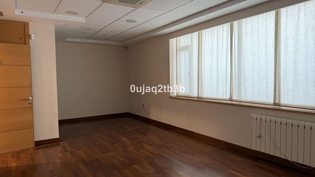 10 chambre Bureau à vendre à Marbella - 2 450 000 € (Ref: 9296083)