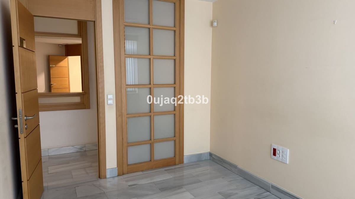 10 chambre Bureau à vendre à Marbella - 2 450 000 € (Ref: 9296083)