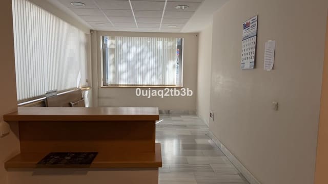 10 camera da letto Ufficio da affittare in Marbella - 10.000 € (Rif: 9296084)