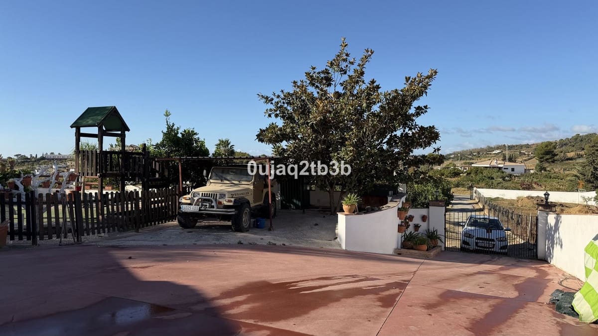 Terrain à Bâtir à vendre à Estepona - 1 550 000 € (Ref: 9332764)