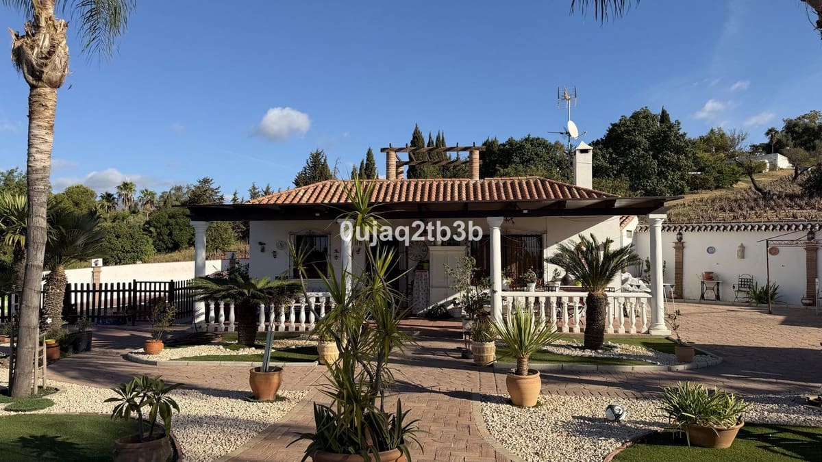 Terrain à Bâtir à vendre à Estepona - 1 550 000 € (Ref: 9332764)