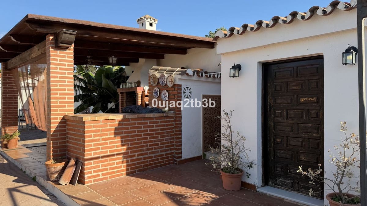 Terrain à Bâtir à vendre à Estepona - 1 550 000 € (Ref: 9332764)