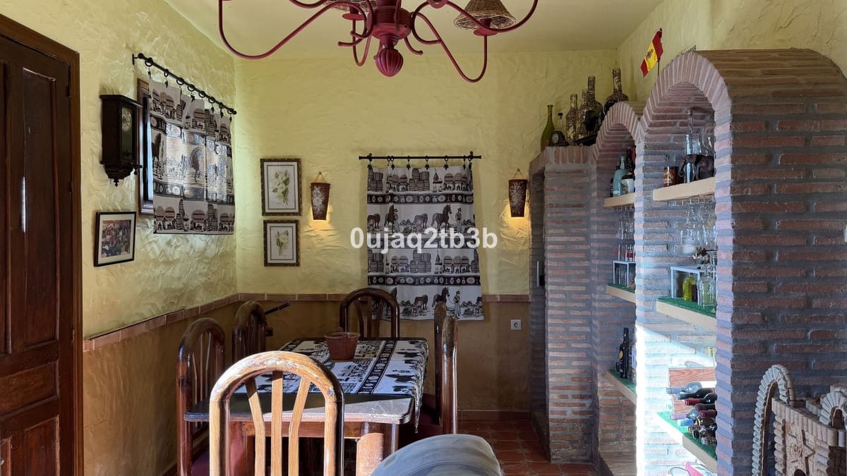 Building Plot for sale in Estepona - € 1,550,000 (Ref: 9332764)