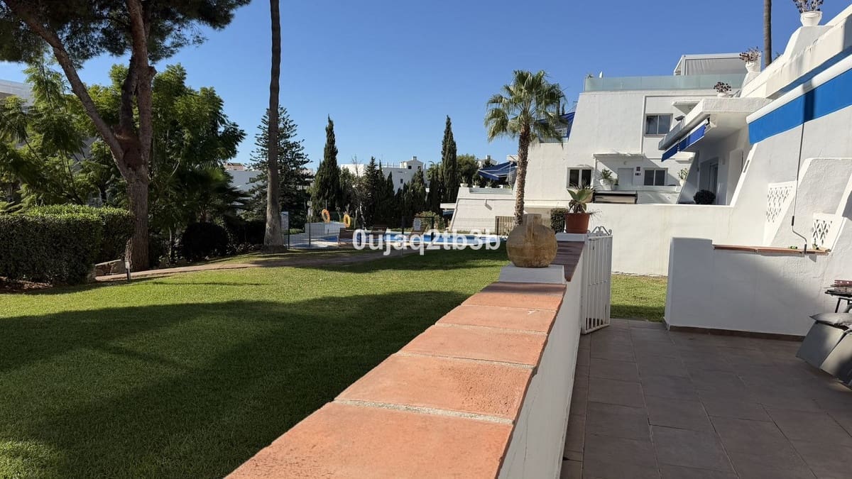 3 sovrum Lägenhet till salu i Nueva Andalucia med pool - 630 000 € (Ref: 9357655)