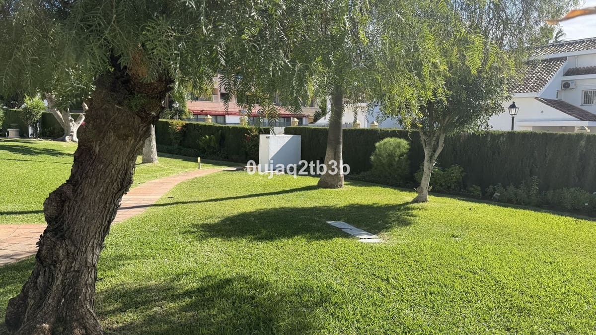 3 sovrum Lägenhet till salu i Nueva Andalucia med pool - 630 000 € (Ref: 9357655)