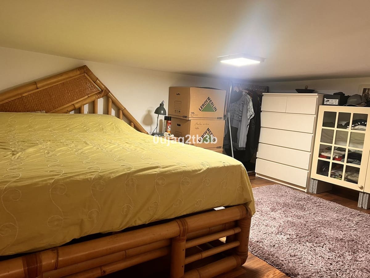 3 bedroom Commercial for rent in Bel-Air with pool - € 1,550 (Ref: 9428193)